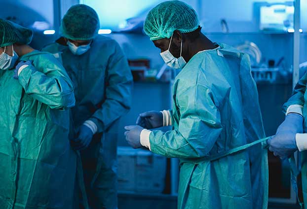 SANTÉ Santé : fourniture, installation et formation pour les hôpitaux, cliniques, laboratoires et dispensaires